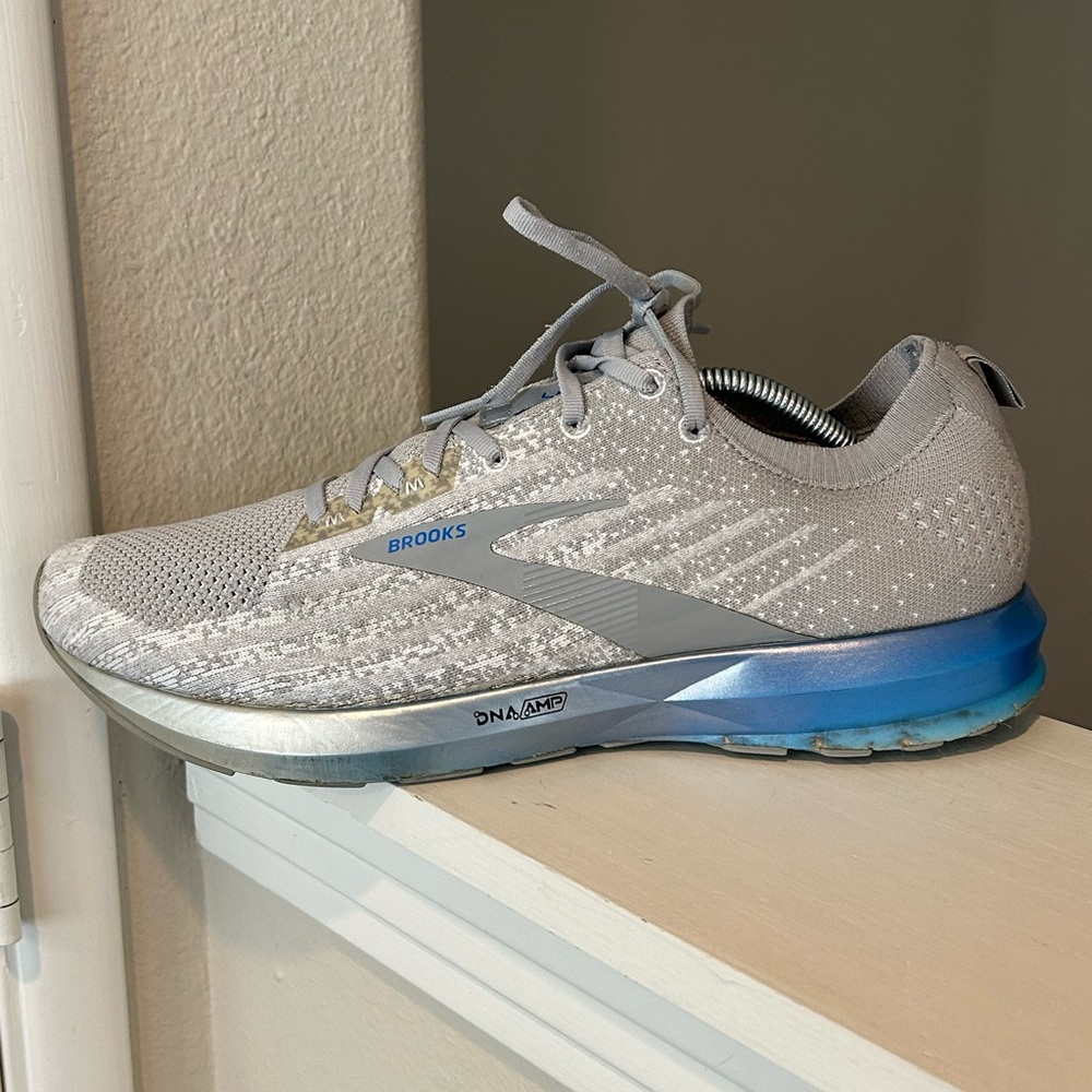 Brooks Levitate 3 Men’s Size 11.5D Running Shoes Gray Knit Sneakers 1103121D199 - Picture 5 of 12